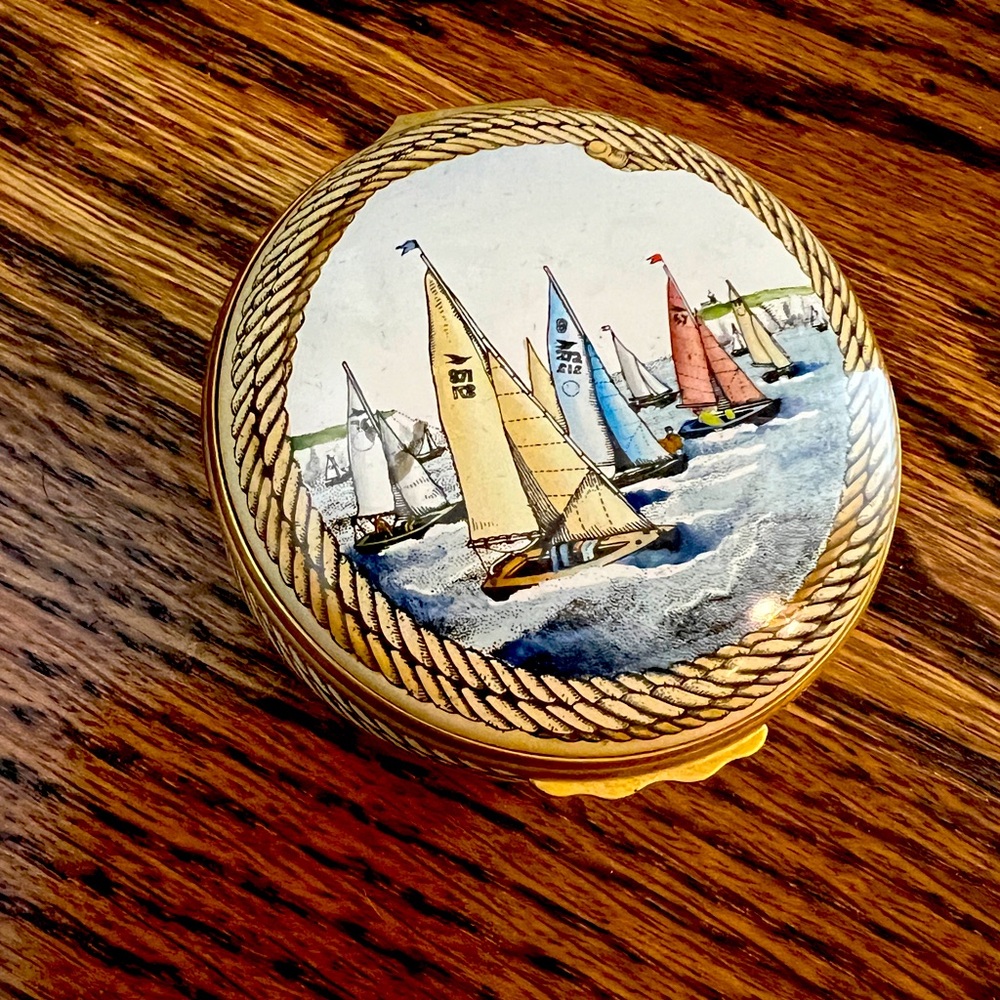 Halcyon Days Porcelain Box
